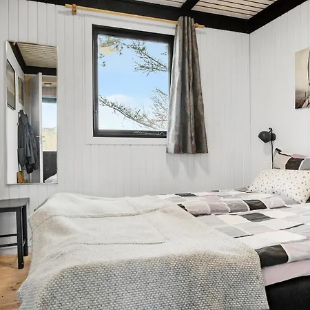 Casa de Férias 2 Bedroom Gorgeous In Nykobing Sj *