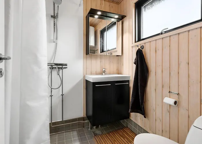 2 Bedroom Gorgeous In Nykobing Sj *
